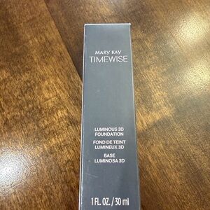 Mary Kay Timewise Luminous 3D Foundation - Gray